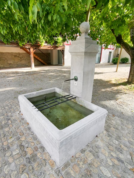 Brunnen und Naturstein Schmid Brunnen & Naturstein AG